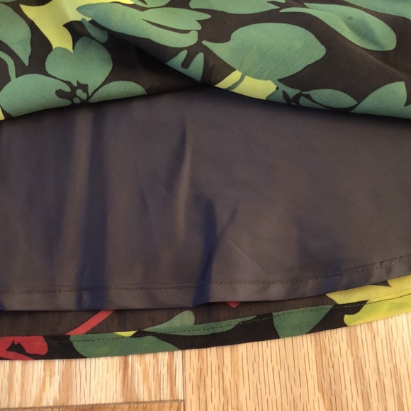 NWT gorgeous H&M skirt size S - Picture 2 of 5